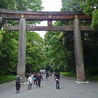 Deuxième torii d'entrée au Meiji-jingū