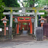 Entrée d'un temple au parc de Ueno