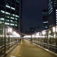 Passerelles entre les gratte-ciels à Shimbashi