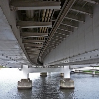 Architecture du Rainbow Bridge à Tokyo