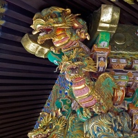 Détail de sculptures au sanctuaire Tōshō-gū à Nikkō
