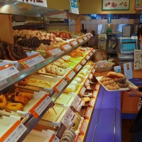 À l'intérieur du Mister Donut