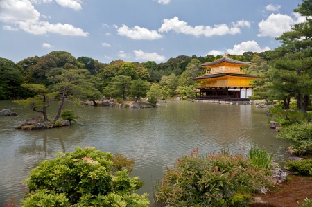 Le temple Kinkaku-ji à Kyoto
