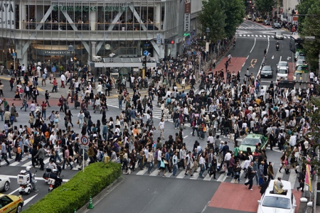 Marée humaine au carrefour Shibuya Crossing