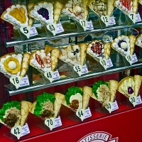 Vitrine de crêpes en résine au Japon