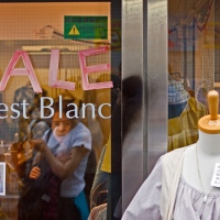 Les soldes chez "C'est Blanc"... attention à la couleur ! Les soldes chez "C'est Blanc"... attention à la couleur !