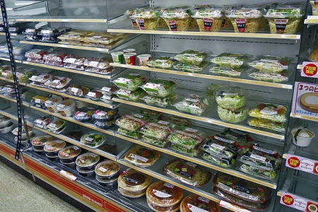 Rayons d'un konbini Rayons d'un konbini